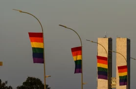 Candidaturas LGBT+ têm recorde em 2026 e se espalham por mais partidos
