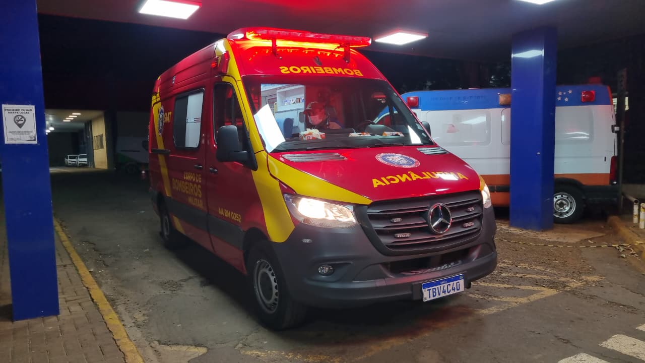 Colisão entre duas motos deixa motociclista ferido no Santos Dumont, em Cascavel