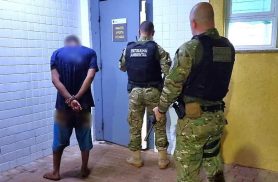 Homem é preso após invadir casa e ameaçar moradora no bairro Cancelli Homem é preso após invadir casa e ameaçar moradora no bairro Cancelli