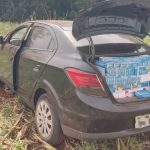 Imagem relativa a Motorista abandona carro com mil maços de cigarros e foge para mata em Toledo