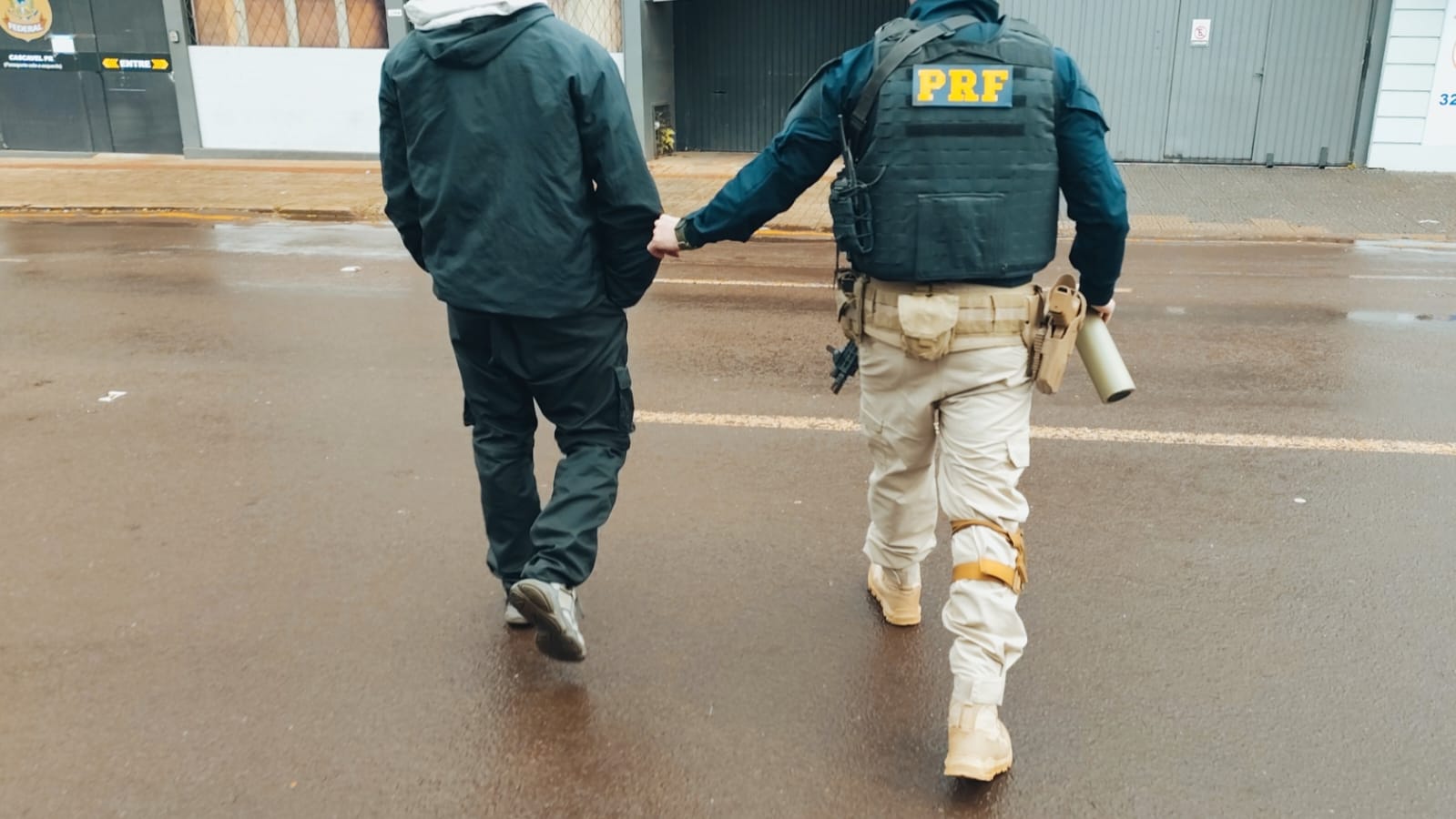 Homem é flagrado com cerca de R$ 80 mil em eletrônicos em Cascavel