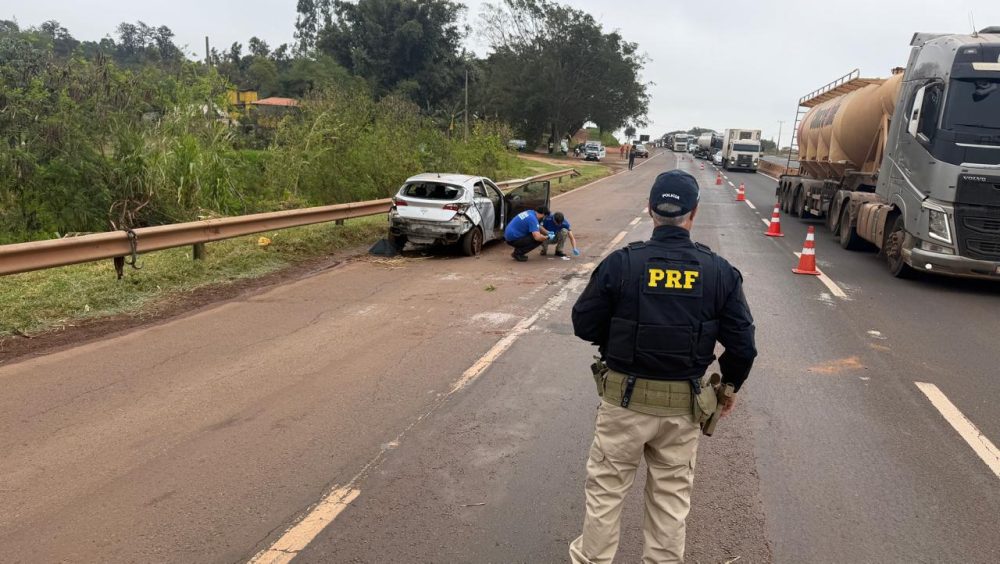 Acidente com três mortes é registrado na BR-376, em Mandaguaçu Imagem referente a Acidente com três mortes é registrado na BR-376, em Mandaguaçu