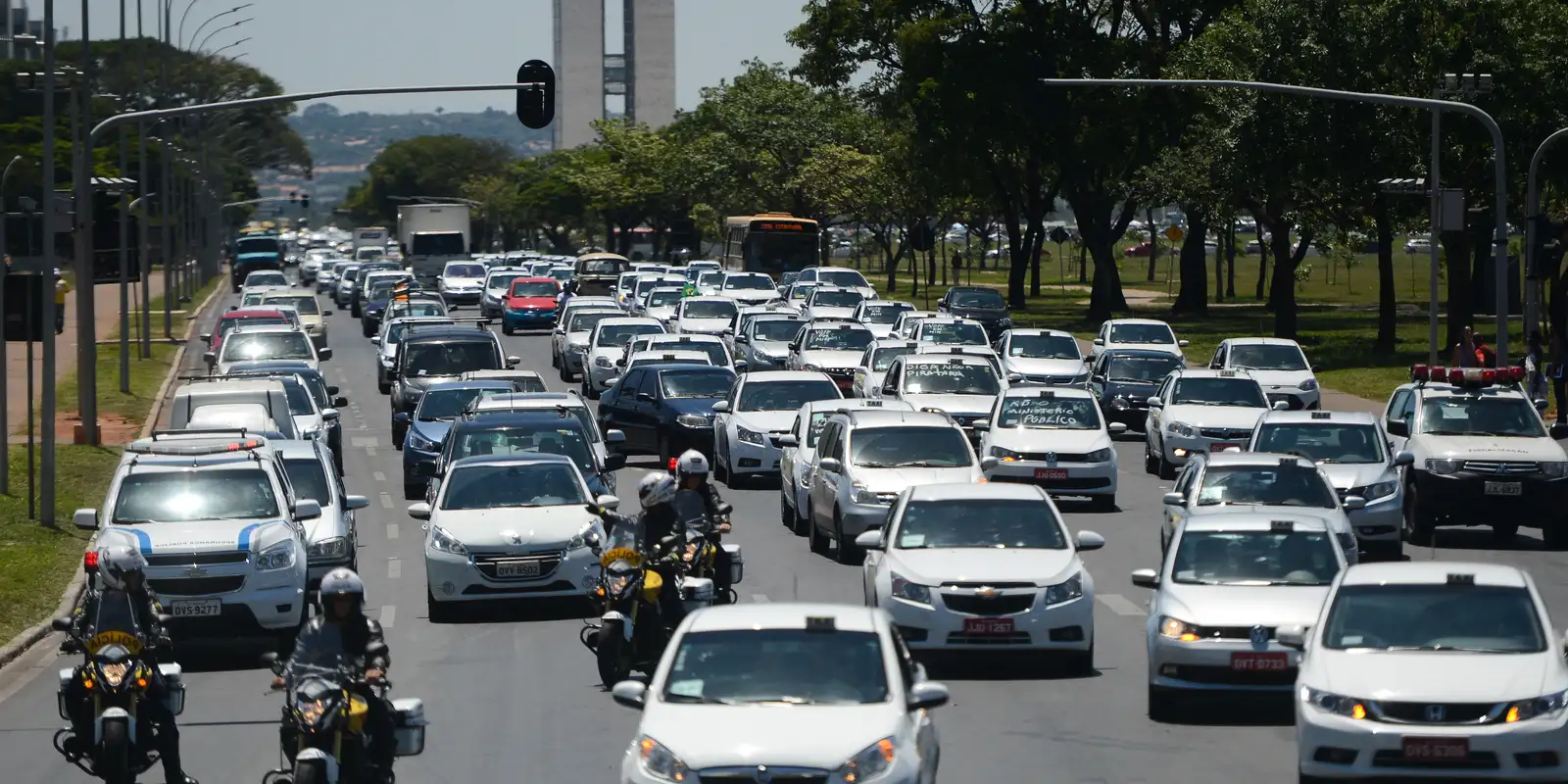 Imagem referente a Crédito para carros de aplicativo tem teto elevado para R$ 200 mil