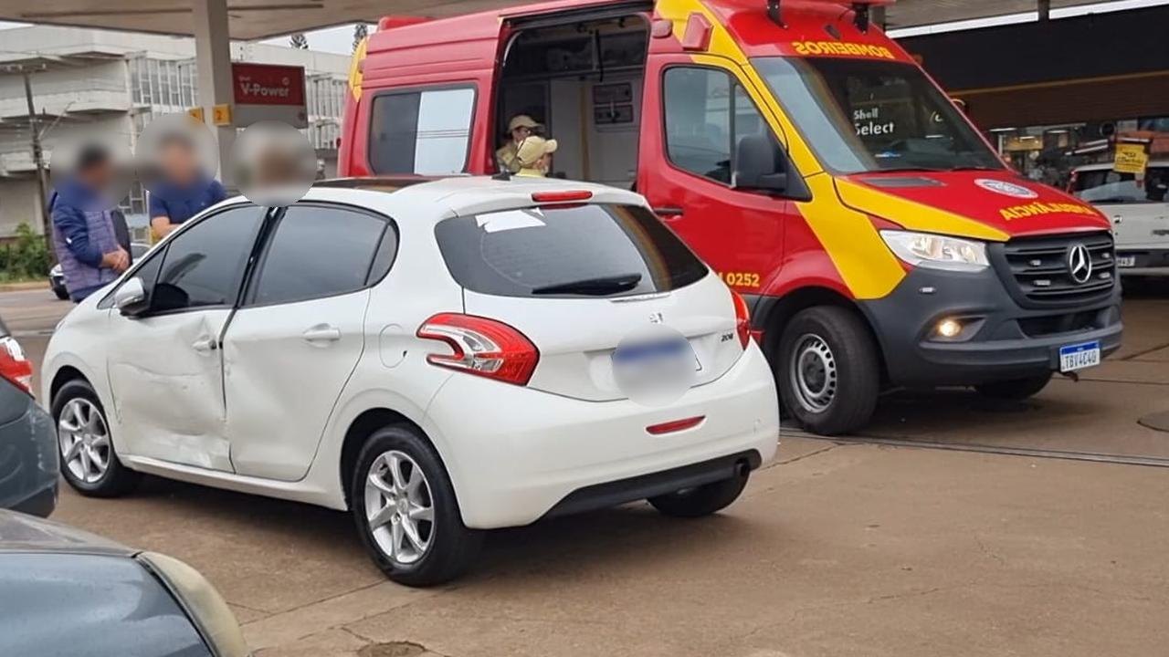 Estacionamento de posto de combustíveis é palco de acidente com vítima em Cascavel