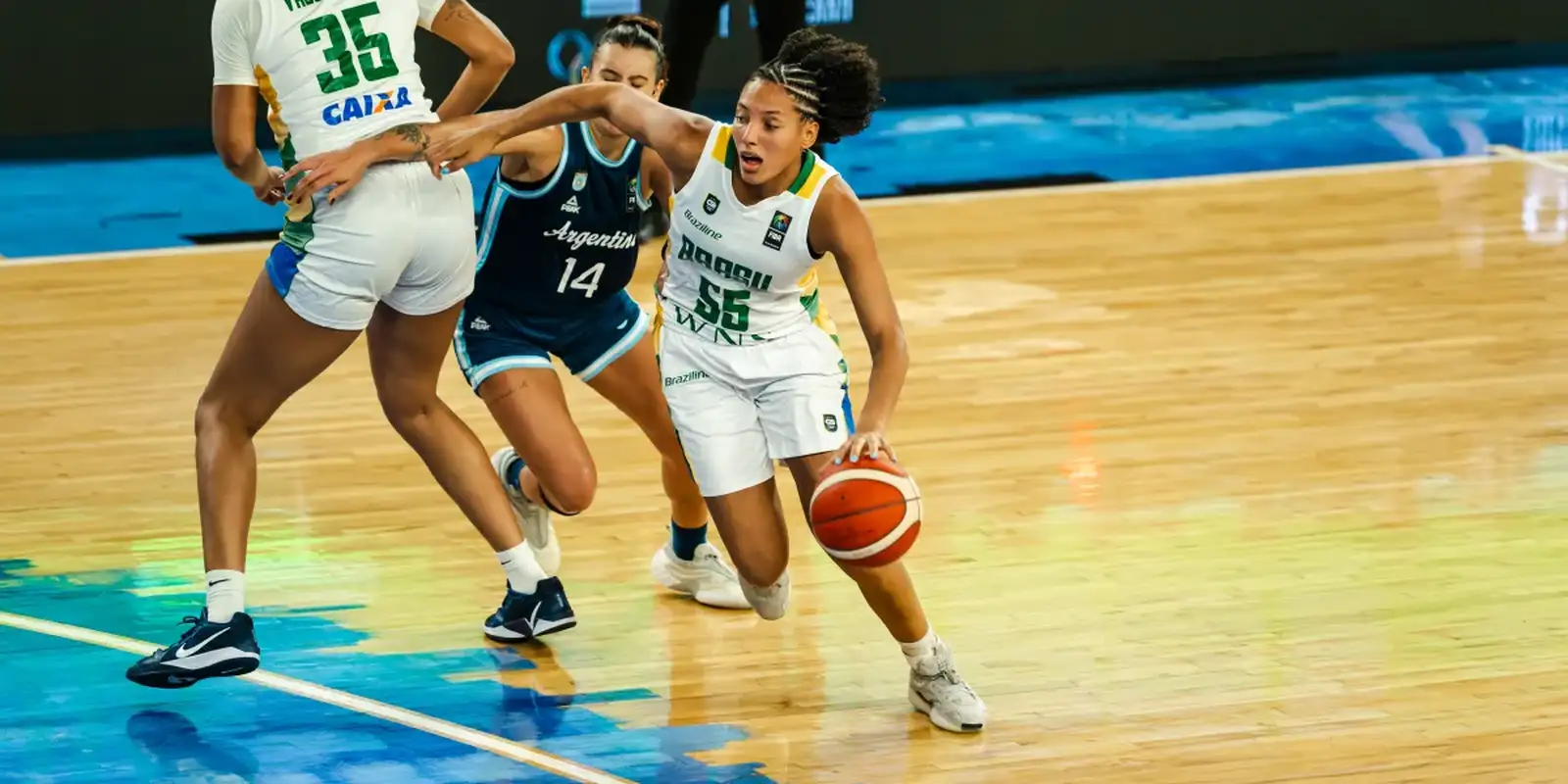 Imagem referente a Brasil bate Argentina e vai à semi de qualificatório para Pré-Olímpico