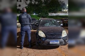 Ford Ka com alerta de furto é encontrado abandonado em rua de Cascavel Ford Ka com alerta de furto é encontrado abandonado em rua de Cascavel