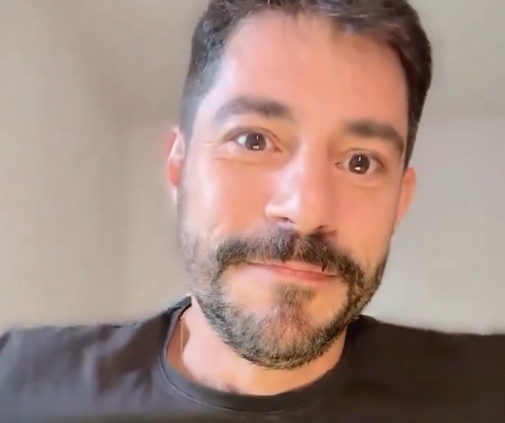 Aos 49 anos, Evaristo Costa anuncia que vai produzir “conteúdo adulto”
