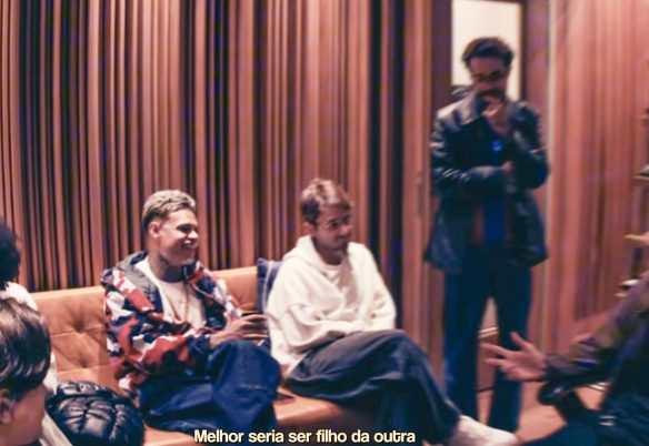 Artistas de diferentes gerações interpretam clássicos de Chico Buarque