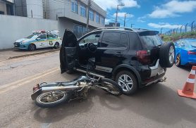 Motociclista fica ferido em acidente na Rua Souza Naves, em Cascavel