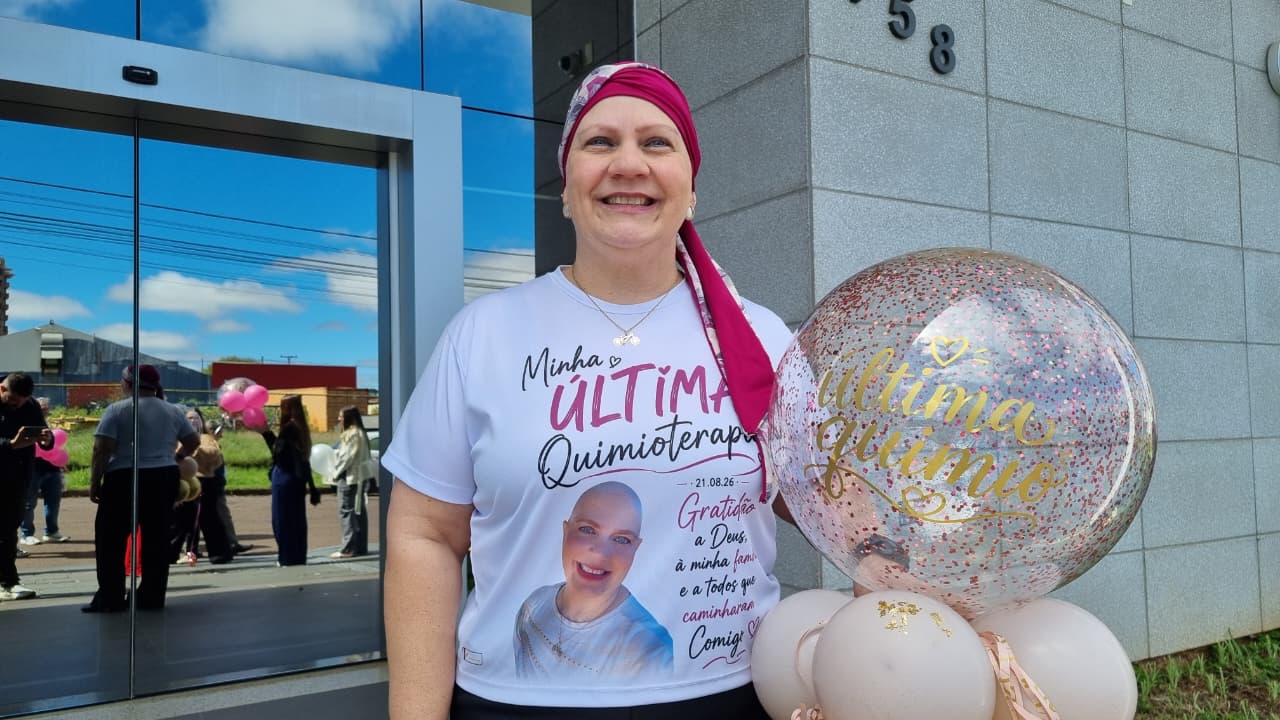 Última químio é comemorada em Cascavel: “Existe vida durante o tratamento, não é só sofrimento”
