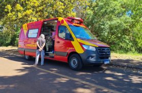 Idoso cai de scooter elétrica e quebra o nariz no bairro Cataratas