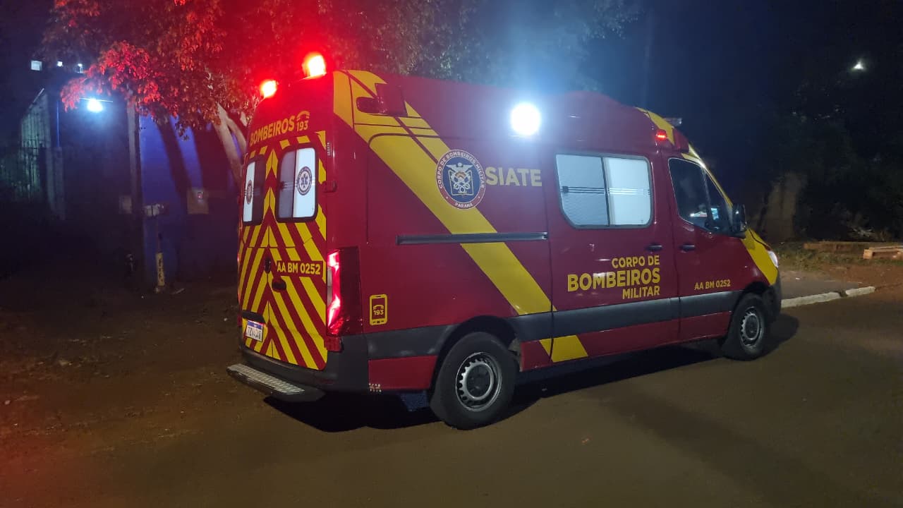 Mulher é espancada na rua, pede ajuda em residência e é socorrida pelo Siate
