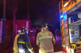 Incêndio destrói residência no Bairro Brasmadeira e mobiliza Bombeiros