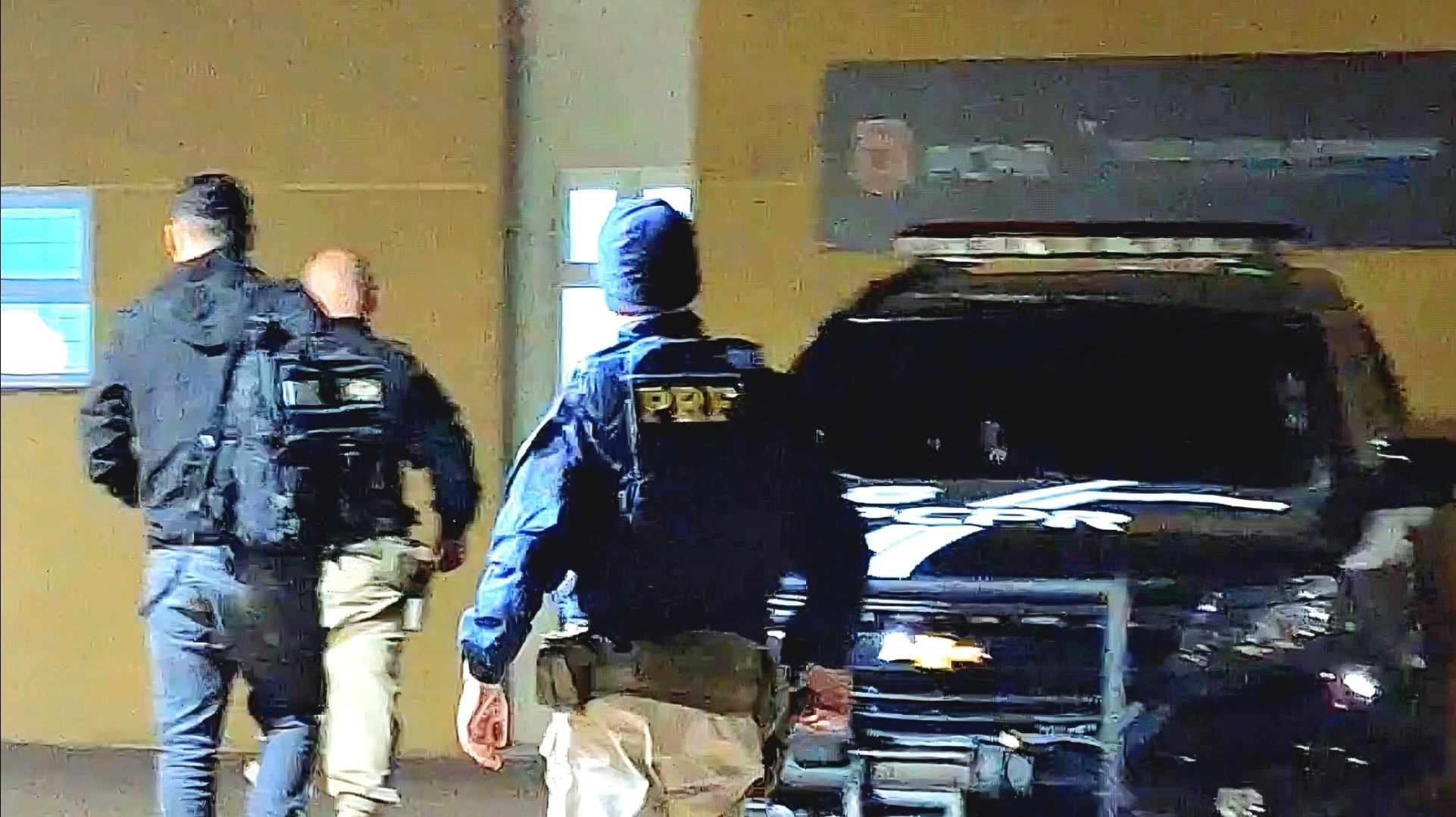Abordagem da PRF na BR-277 termina com prisão de homem procurado por deserção do Exército