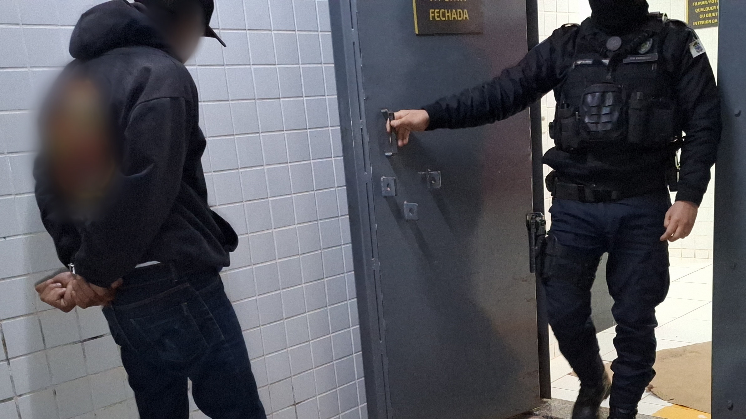 Homem é encaminhado à delegacia após ser flagrado com F-4000 furtada na BR-163
