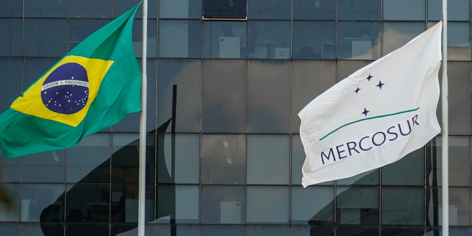 Saiba mais sobre acordo para facilitar comércio eletrônico no Mercosul Imagem referente a Saiba mais sobre acordo para facilitar comércio eletrônico no Mercosul