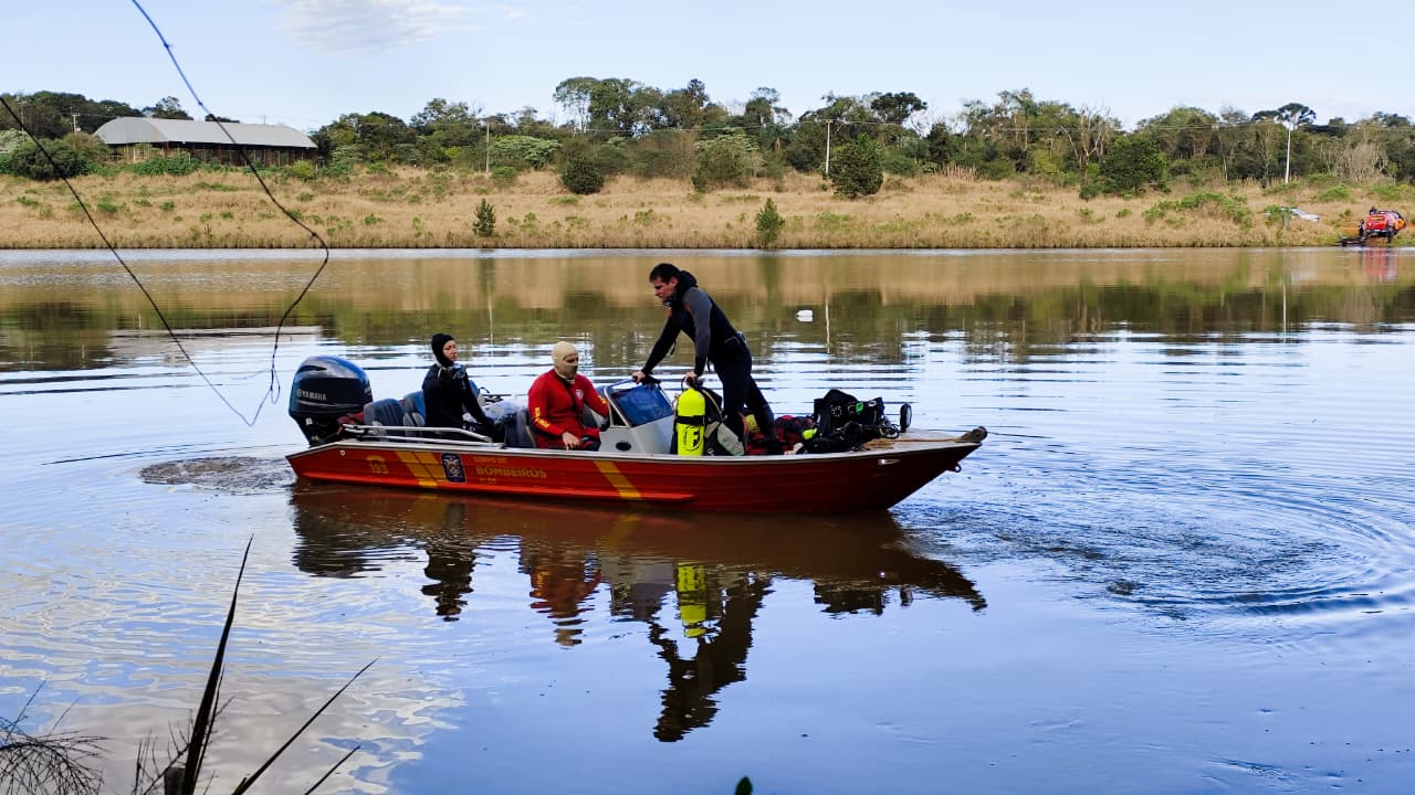 Buscas a homem que desapareceu após cair de jet ski no interior de Cascavel chegam ao terceiro dia