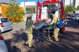 Mulher fica ferida ao cair de escada no Centro