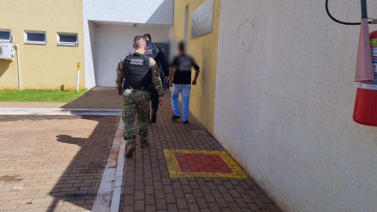 Homem que supostamente teria realizado ameaça com arma de fogo é detido pela Guarda Municipal