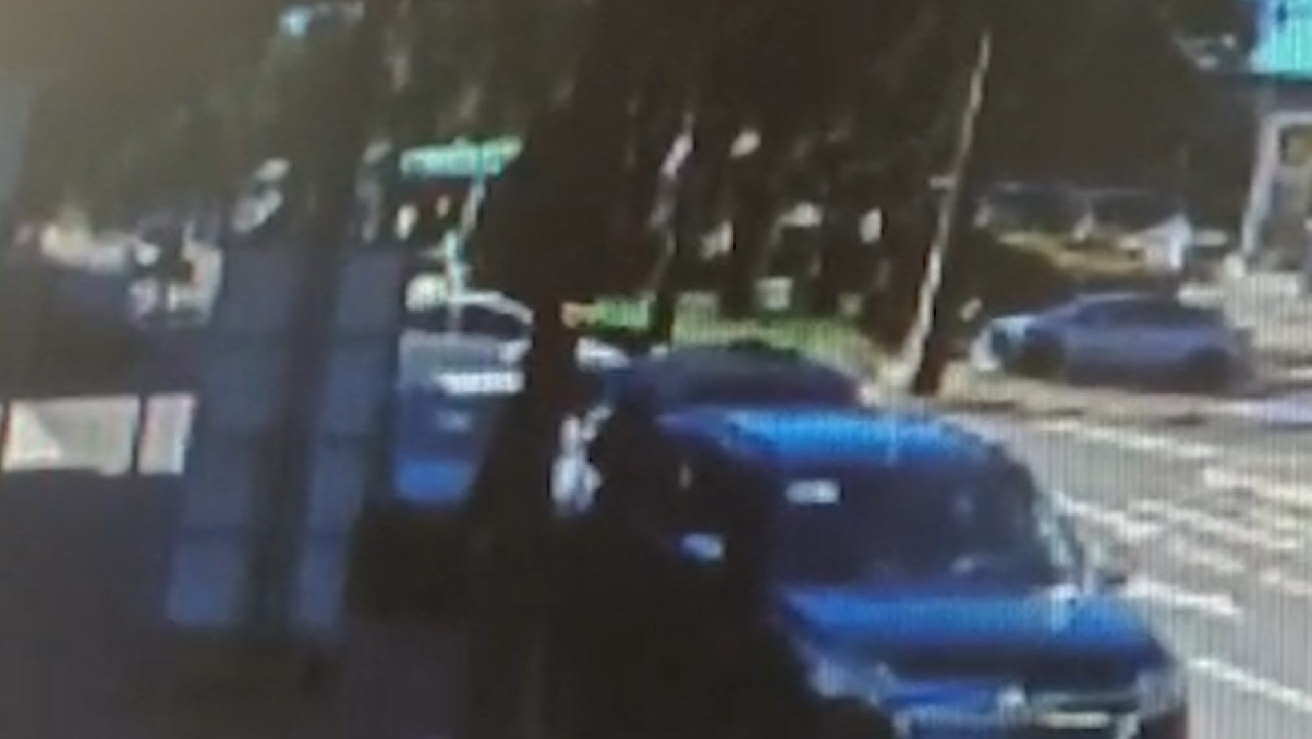 Novas imagens mostram colisão entre carro e moto na Avenida Brasil