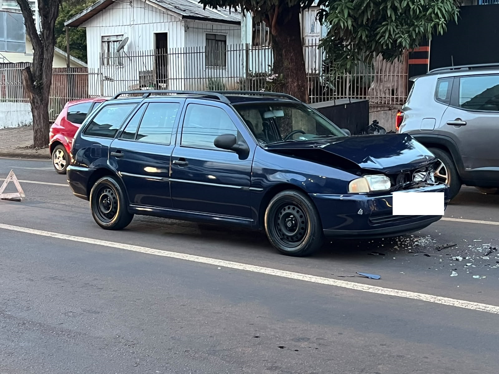 Acidente entre BMW e Parati é registrado no Centro de Cascavel