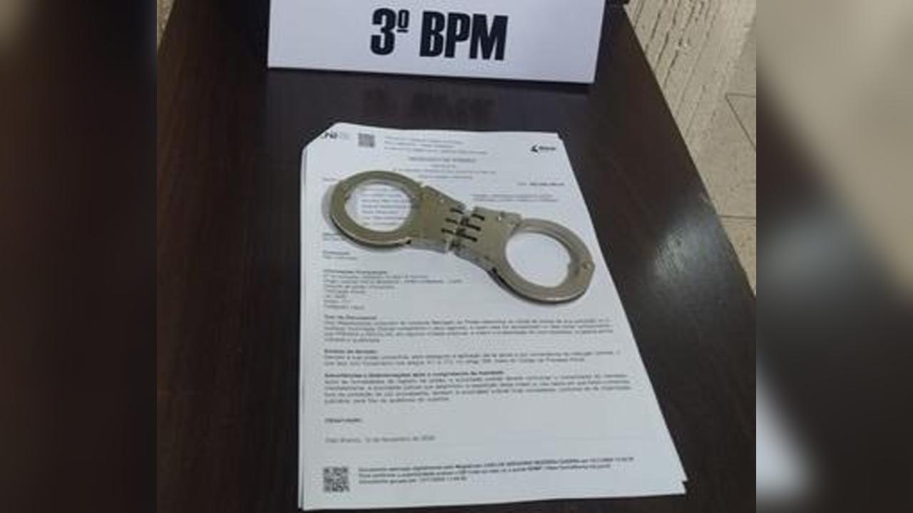 Imagem referente a Polícia Militar cumpre mandado por estelionato e prende homem no Centro de Pato Branco