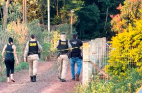 Homem invade duas residências, mantém famílias reféns e troca tiros com policiais em Santa Helena