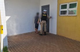 Homem bate na mãe e é detido no São Cristóvão