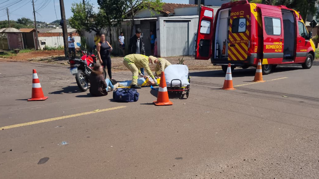 Mulheres ficam feridas em acidente entre duas motocicletas no Bairro Parque São Paulo