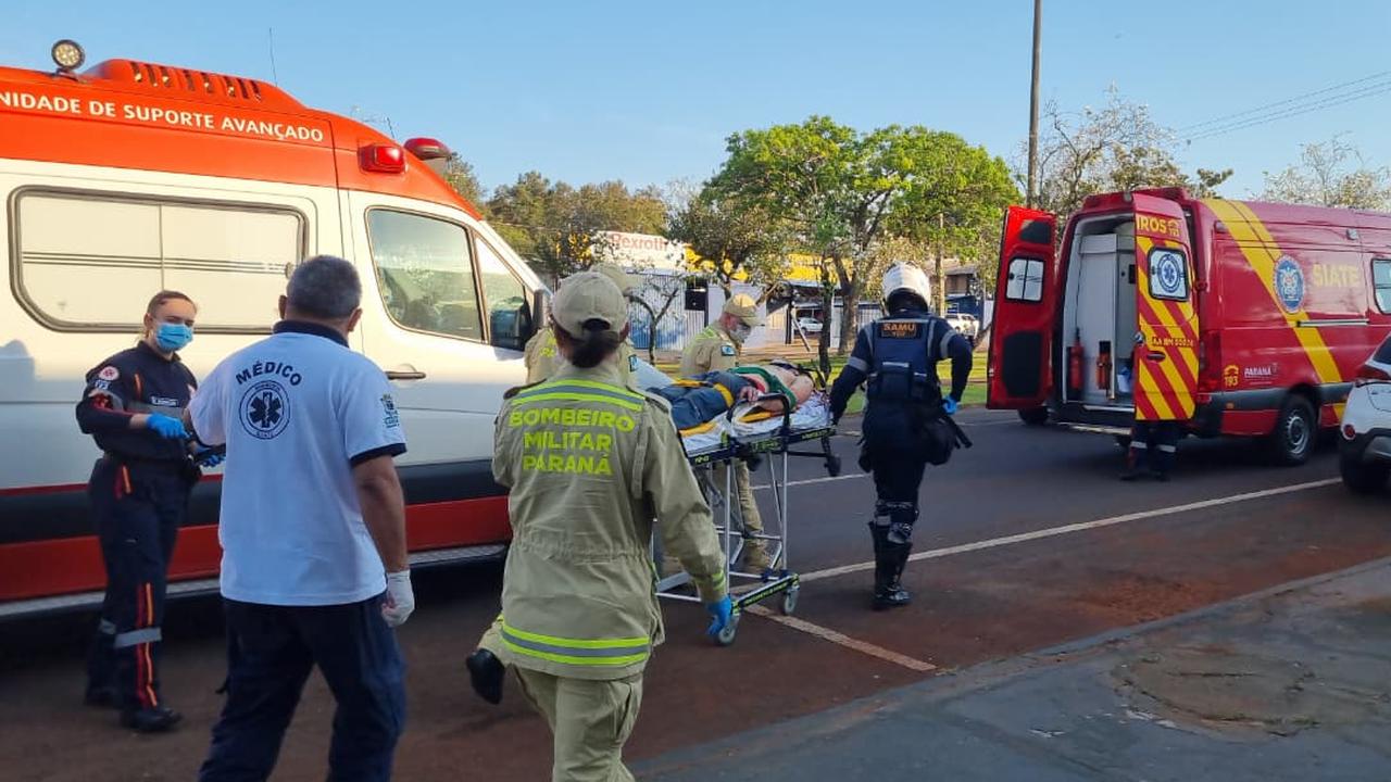 Homem quebra janela de vidro e cai do segundo andar em Cascavel