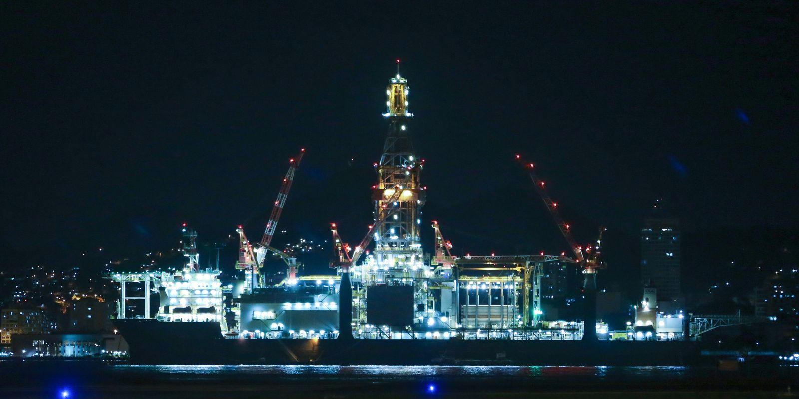 Imagem referente a Apesar de liminar, Camex prorroga imposto sobre exportação de petróleo