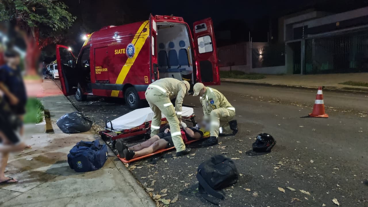 Motociclista de 21 anos fica ferido após colisão com Volvo no Neva