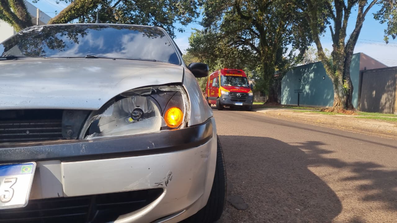 Motociclista fica ferido em acidente envolvendo carro no bairro Floresta