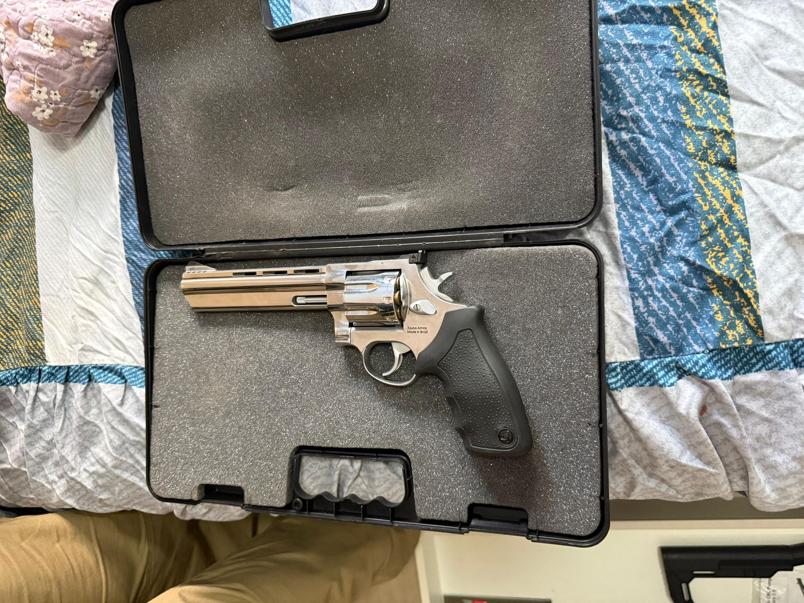 GAECO e Polícia Militar deflagram operação contra comércio ilegal de armas em Cascavel
