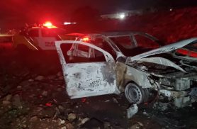 Gol suspeito de envolvimento em homicídio é encontrado incendiado na BR-369, em Cascavel