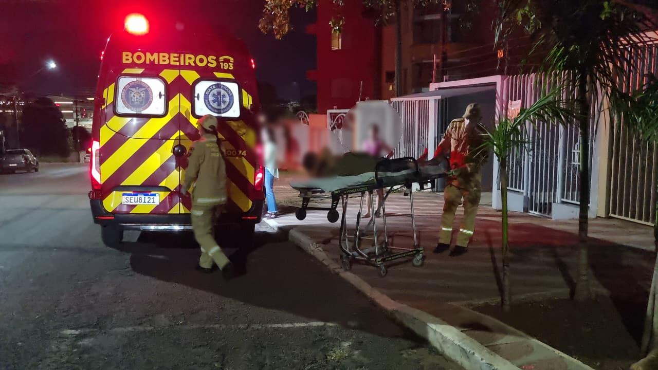 Homem é socorrido pelo Siate na Rua Machado de Assis