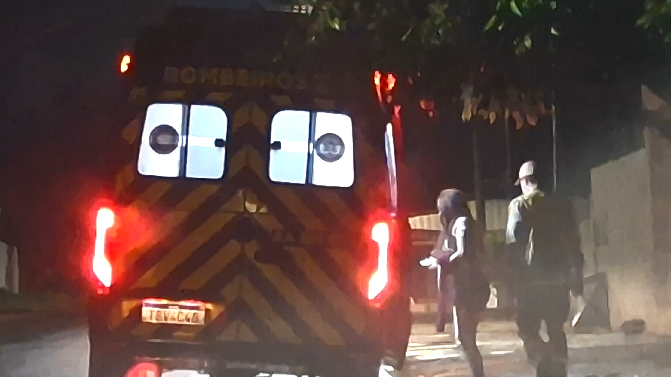 Queda dentro de residência mobiliza socorristas no Bairro Santa Cruz