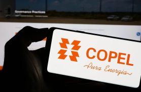 Sem luz e sem previsão, consumidores cobram respostas da Copel após temporal em Cascavel