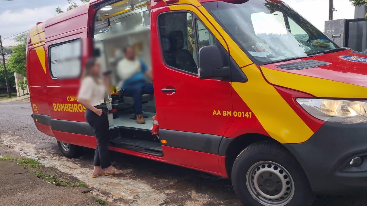 Fazendo manutenção em telhado, homem cai e fica ferido no Universitário