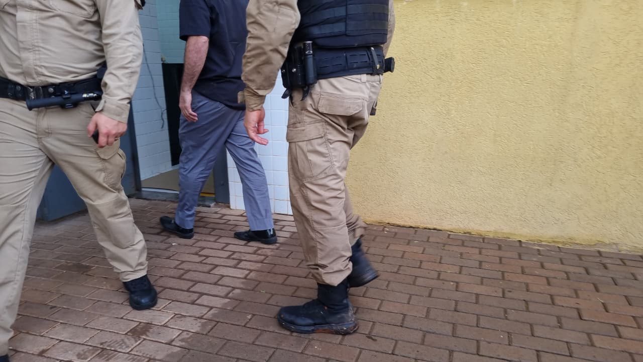 Suspeito de estelionato e vítimas são encaminhadas à Delegacia