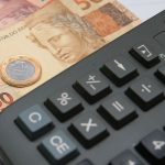 Imagem relativa a Governo prevê arrecadar R$ 636 bilhões com nova CBS em 2027