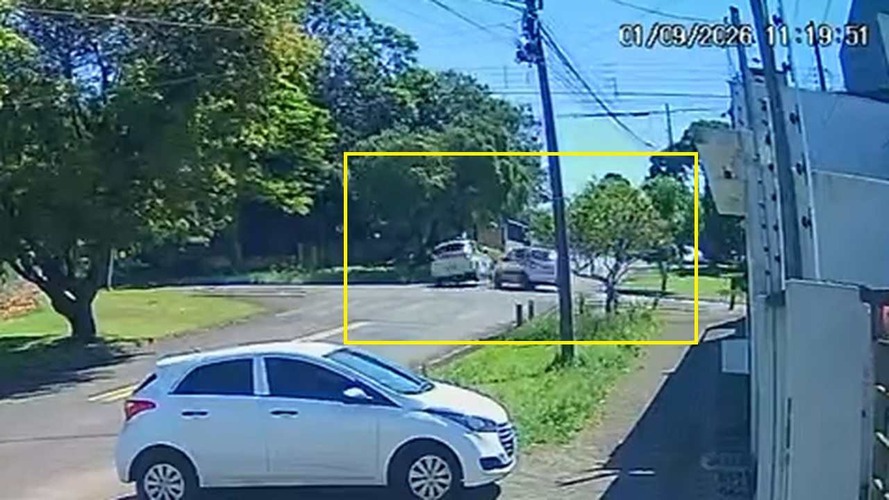 Câmera flagra acidente envolvendo Gol de autoescola e Celta