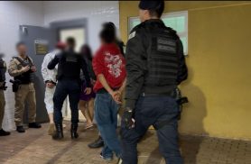 Briga entre alunos termina com professor agredido em colégio de Cascavel
