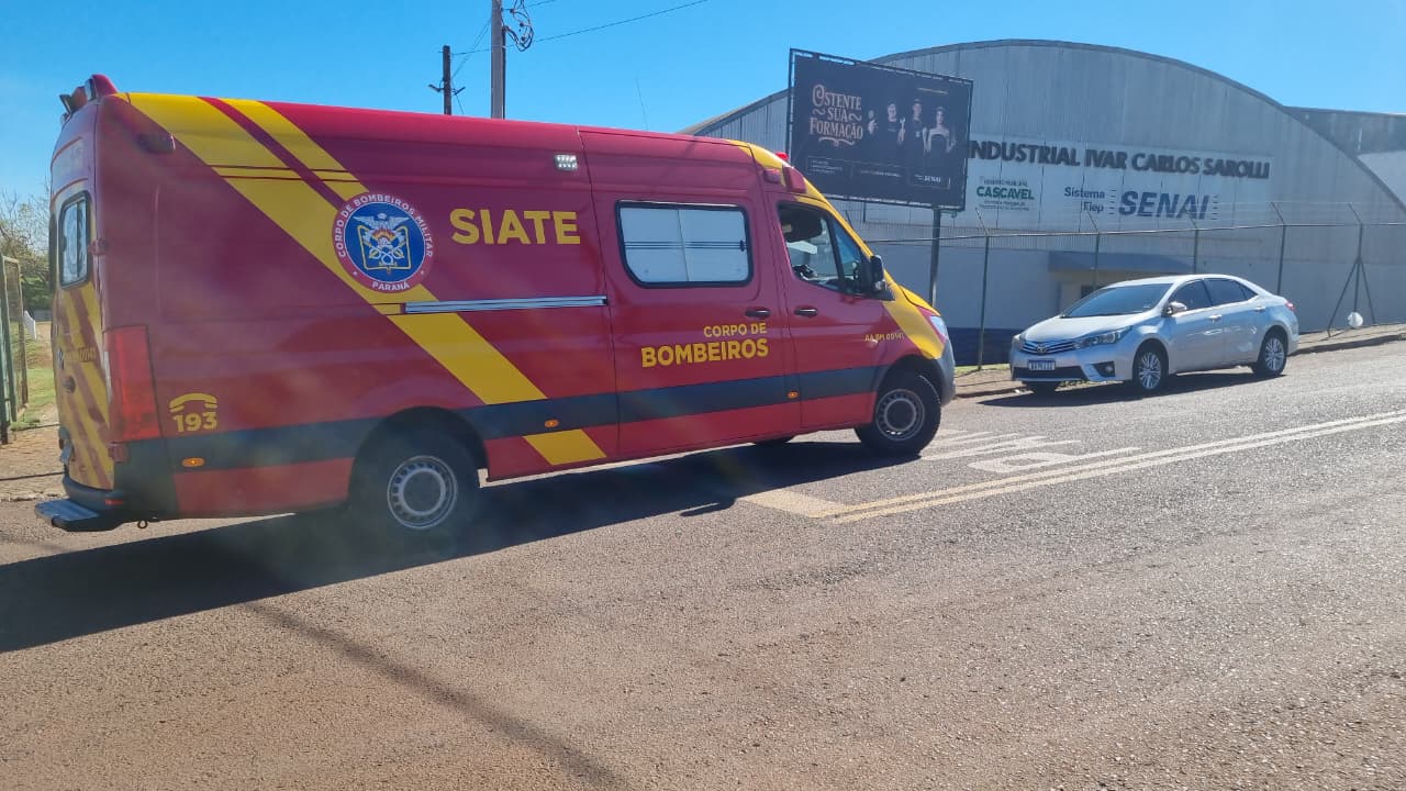 Bombeiros atendem vítima ferida com máquina no Bairro Morumbi