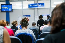 Fila de espera por perícia do INSS é zerada em agosto