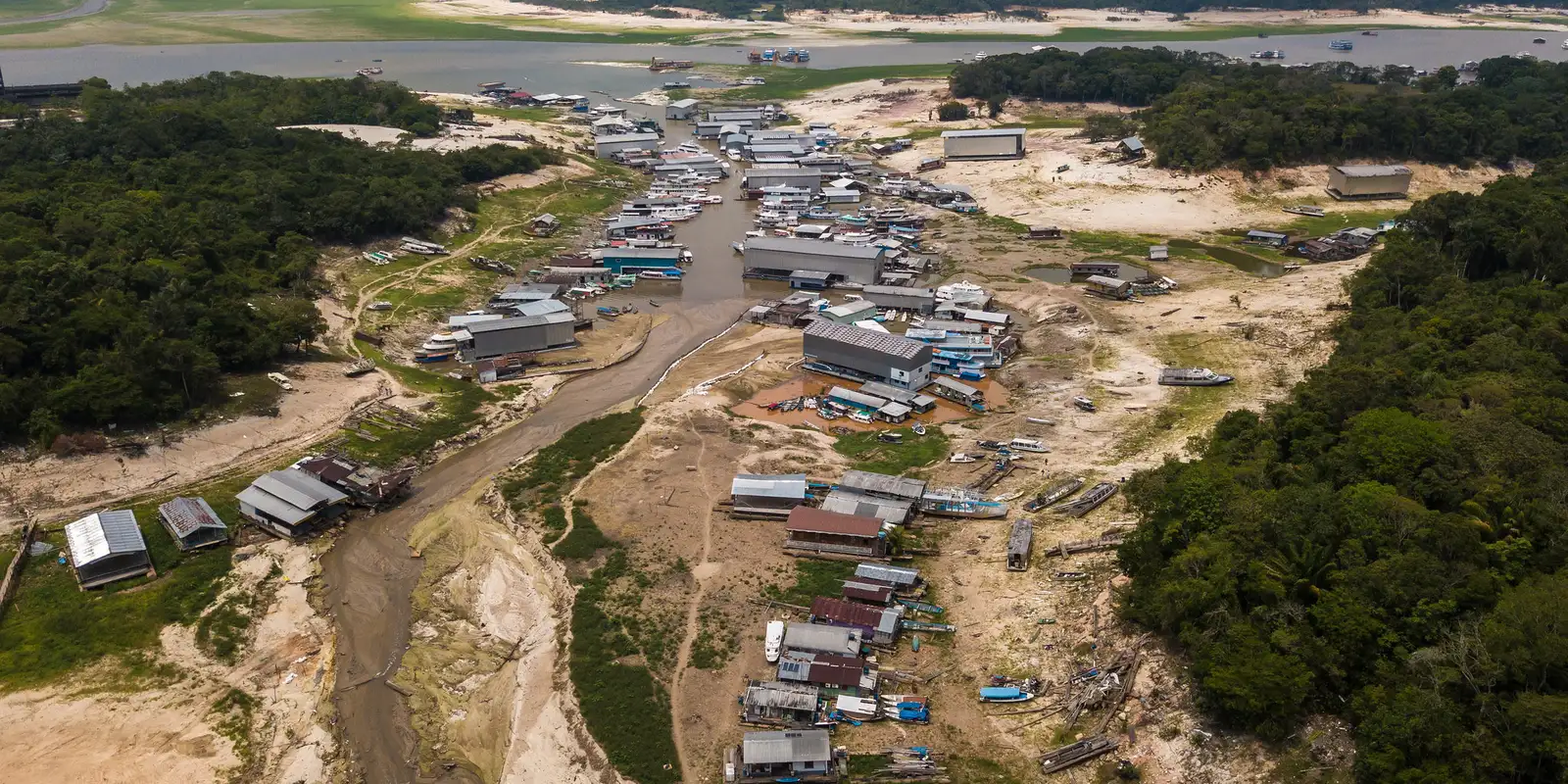 Seca na Amazônia atingiu 38% das áreas habitadas no último El Niño Imagem referente a Seca na Amazônia atingiu 38% das áreas habitadas no último El Niño