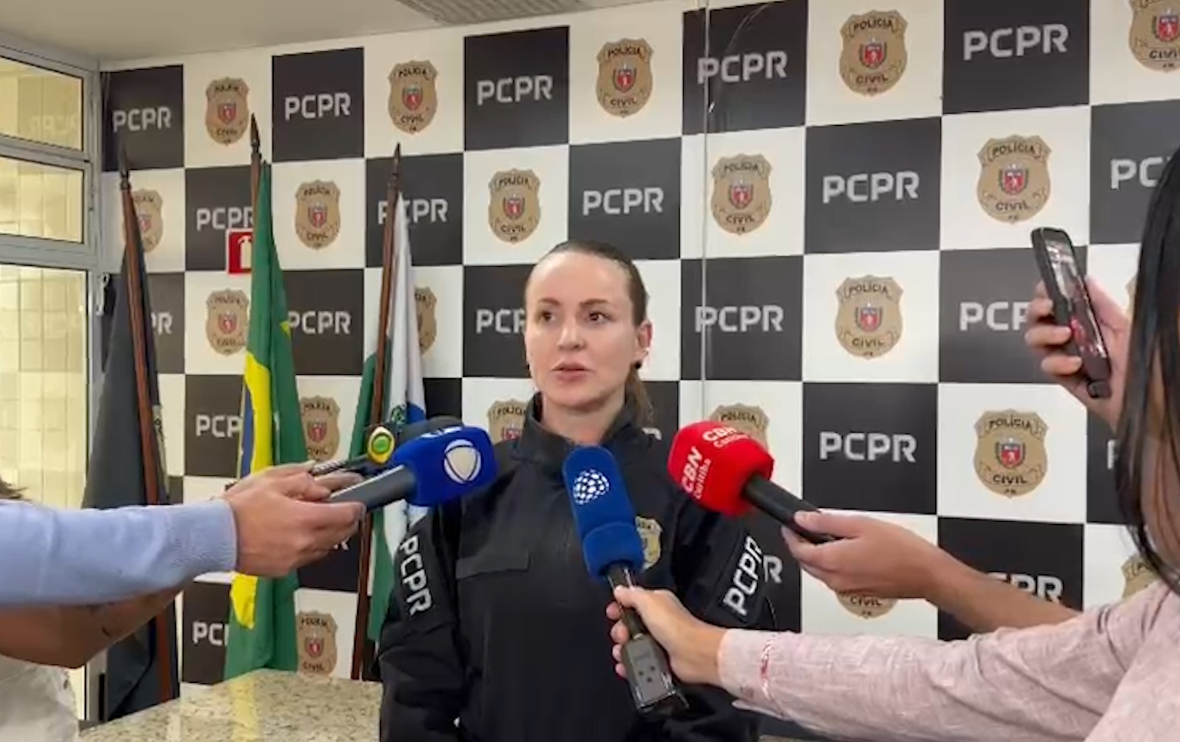 PCPR cumpre 17 mandados contra suspeitos por homicídios no bairro Abranches, em Curitiba