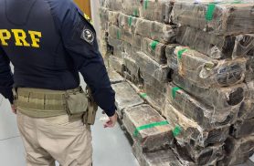 Carga de estruturas metálicas escondia quase duas toneladas de droga na BR-369