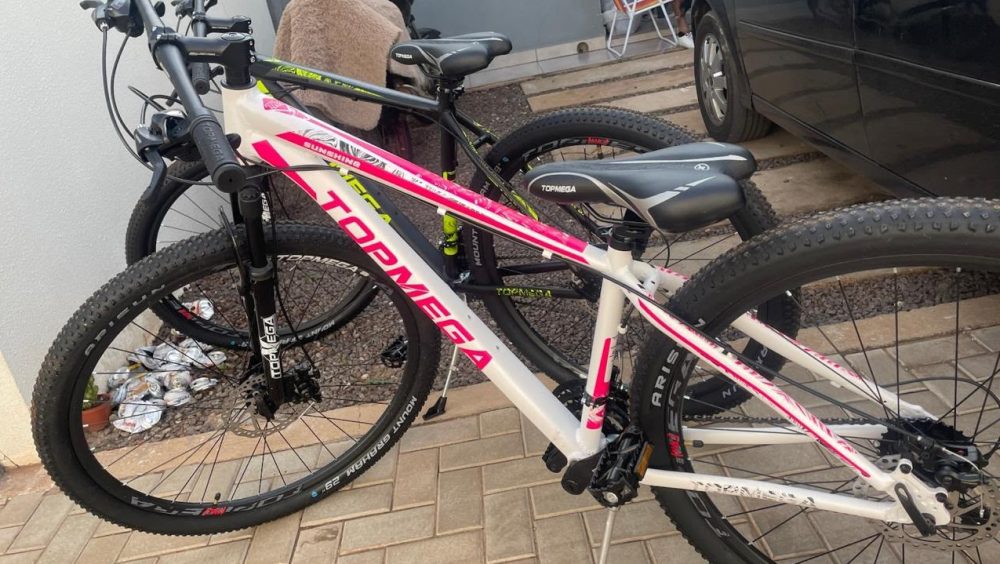 Duas bicicletas são furtadas durante a madrugada no bairro Santa Cruz, em Cascavel Imagem referente a Duas bicicletas são furtadas durante a madrugada no bairro Santa Cruz, em Cascavel