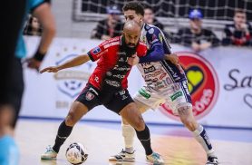 Cascavel e Campo Mourão empatam sem gols no primeiro duelo das oitavas da LNF Cascavel e Campo Mourão empatam sem gols no primeiro duelo das oitavas da LNF